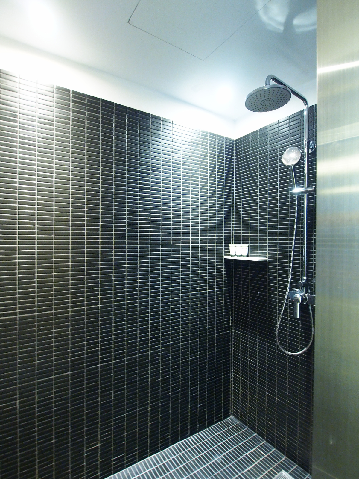 Day 1: 西門町意舍