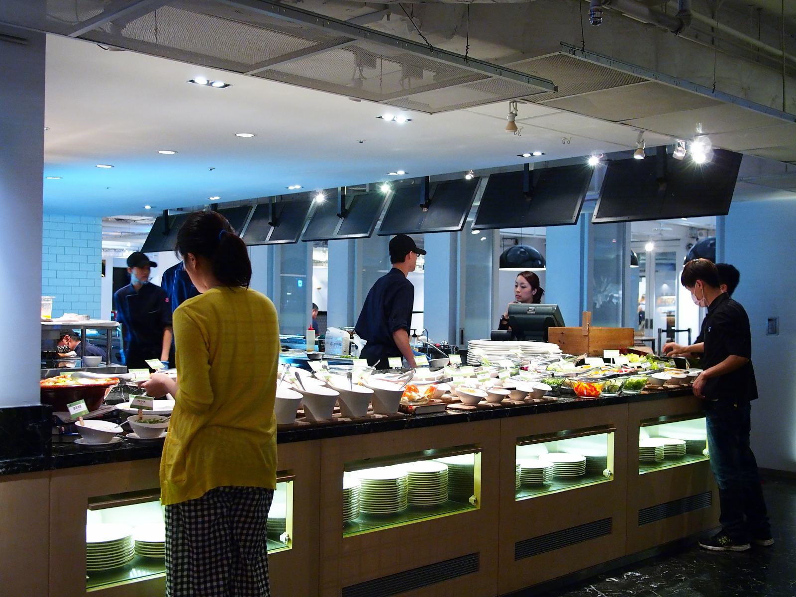 Day 4: 西門町意舍