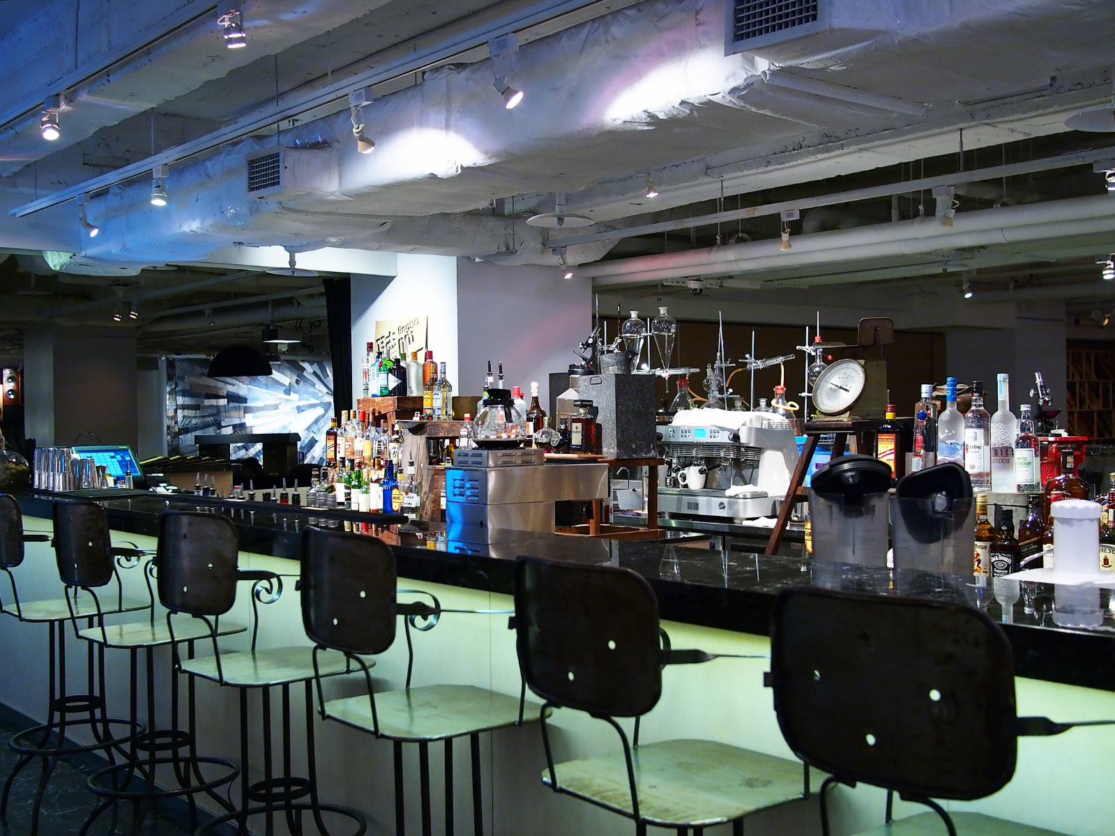 Day 4: 西門町意舍